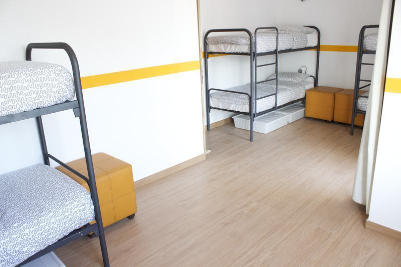 Rich & Poor Hostel Албуфейра Екстериор снимка