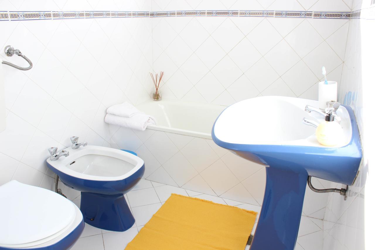 Rich & Poor Hostel Албуфейра Екстериор снимка